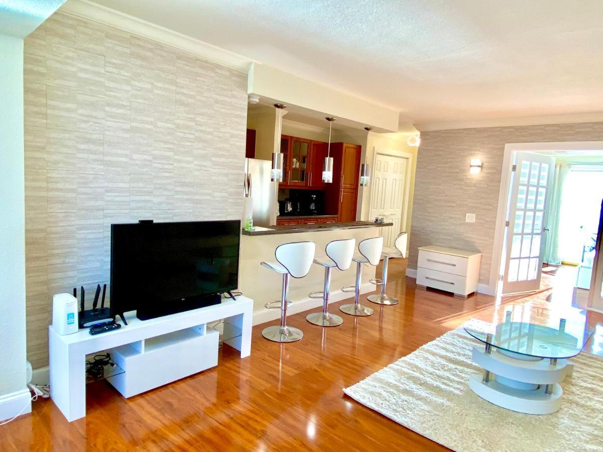 Deluxe Waterfront One Bedroom Apartment With Miami Skyline View, Free Parking 5 Mins Drive To Miami Beach Dış mekan fotoğraf