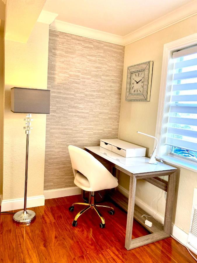 Deluxe Waterfront One Bedroom Apartment With Miami Skyline View, Free Parking 5 Mins Drive To Miami Beach Dış mekan fotoğraf